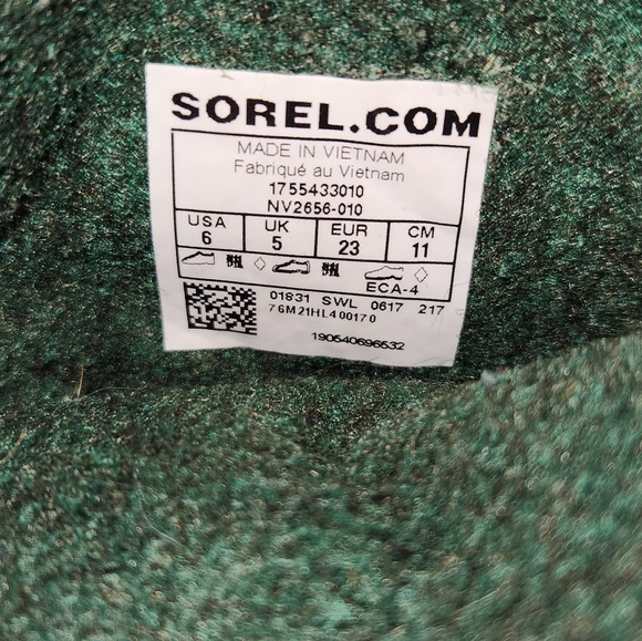 Sorel snow boots. Girls sz 6 - Picture 6 of 6